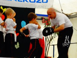 Csabacsüdön bemutatóztak a kick-boxosok