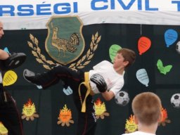 Csabacsüdön bemutatóztak a kick-boxosok