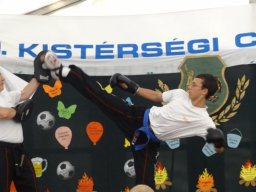 Csabacsüdön bemutatóztak a kick-boxosok