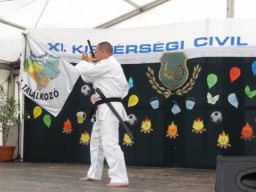 Csabacsüdön bemutatóztak a kick-boxosok
